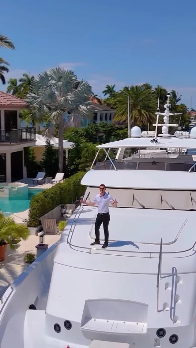 Just Listed!💥| An ICONIC Waterfront Compound in Fort Lauderdale | $39,000,000
​
600 Isle of Palms Dr, Fort Lauderdale, FL 33301📍 

Welcome to Villa de Palma—an iconic waterfront masterpiece crafted for the elite. Spanning over 15,000 sq.ft. with 300 ft of pristine water frontage, this estate boasts 8 en suite bedrooms, 2 primary suites with spa-inspired baths—one adorned in rare Fijian stone— a garden suite, & 2 private cabana rooms with luxurious baths. Step into soaring double-height ceilings & floor-to-ceiling windows in the grand living spaces. Entertain across 8 elegant bars flowing through indoor & outdoor areas, a wine cellar, second-story terraces, & a rooftop sun deck, even Swarovski crystals shimmer under the stars. Indulge in 2 swimming pools, a lounge pool, 2 hot tubs, fire pit, Saharan-style relaxation room, private gym, library/study, outdoor amphitheater, & expansive al fresco entertaining areas.

🛏️ 8 Bedrooms
🛁 9 Bathrooms | 3 Half Bathroom
📐 14,846 Interior SF | 38,998 Lot SF
🌊 300 Feet of Water Frontage
​
Want More Details?
📲 305.400.9507
📧 Info@TheChadCarrollGroup.com
​
@chadcarroll | @aaronlee305 | @thecarrollgroup | @compassfl