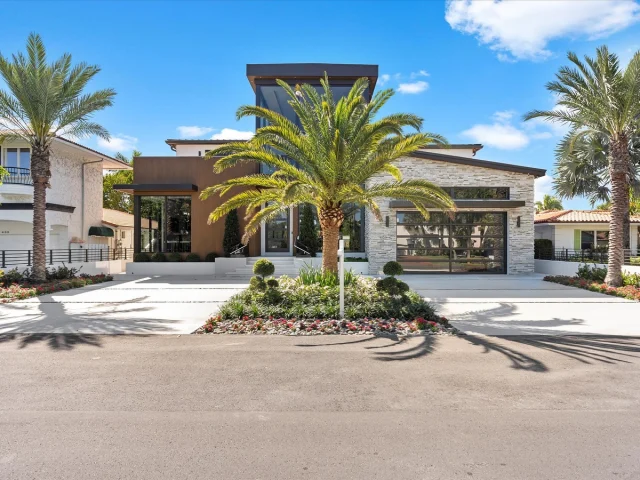 ✨Stunning✨ New Construction Estate in the Prestigious Las Olas Isles | Asking: $8,400,000
​
401 Bontona Ave, Fort Lauderdale, FL 33301 📍
​
This exclusive, newly constructed estate spans over 6,000 sqft of exquisitely designed living space, commanding an unrivaled position on the most prestigious isle in Las Olas. A dramatic 32-ft entry foyer leads to an open-concept living area, anchored by a gourmet chef’s kitchen with Sub-Zero and Wolf appliances. The first-floor owner’s suite offers a private sanctuary, while the entertainment room with full bar elevates the home’s refinement. Upstairs, a catwalk connects the second primary suite, four ensuite bedrooms, and expansive balconies with sweeping water views. The backyard features a heated resort-style pool, jacuzzi, summer kitchen, and 75 ft of deep-water frontage with private dock. Smart home technology, elevator, 4-car garage, and generator complete this luxurious offering.
​
📍 Fort Lauderdale, FL
🏠 5 Bedrooms
🛁 5 Bathrooms | 3 Half Bathrooms
📐 6,026 Square Feet
​
Ready for a private tour?
📲 305.400.9507
✉️ Info@TheChadCarrollGroup.com
​
@chadcarroll | @thecarrollgroup | @compassfl
